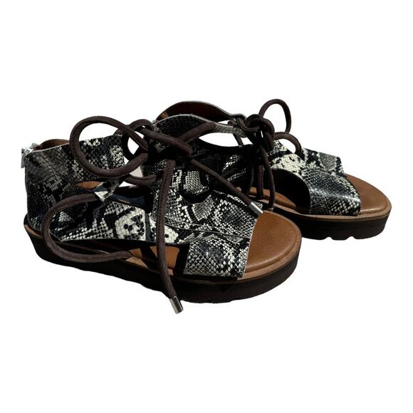 Free People Aubrey Leather Gladiator Wrap Sandals Size 9 Python Print - Picture 4 of 8